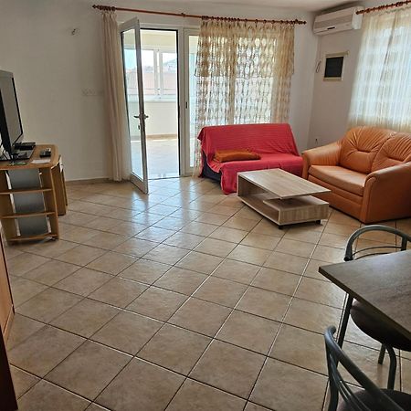 Apartmani Maria Преко Экстерьер фото